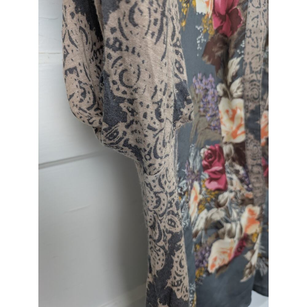 Tiny Anthropologie Floral Wrap Blouse Small Surplice Long Sleeve Gray - Picture 10 of 16